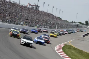 AUTO: JUN 05 NASCAR Cup Series Enjoy Illinois 300 Presented by TicketSmarter