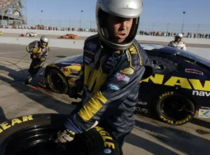 pit crew nascar speed
