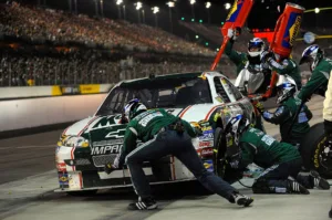 nascar refueling while race